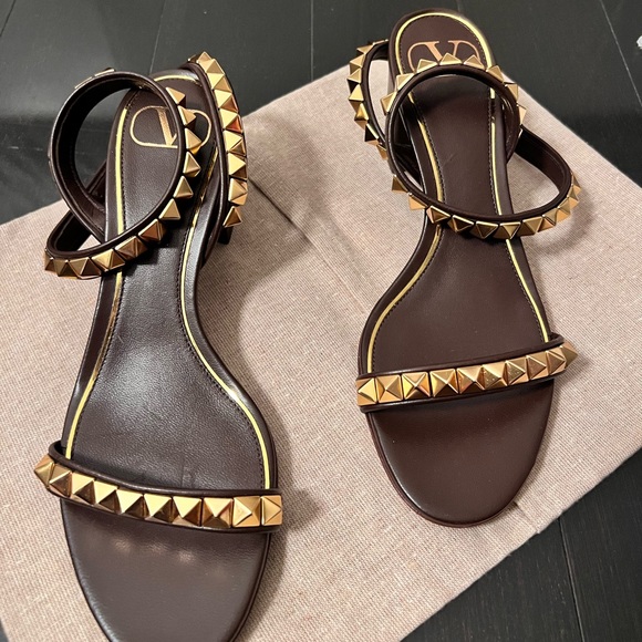 Valentino Sandals - Picture 1 of 2